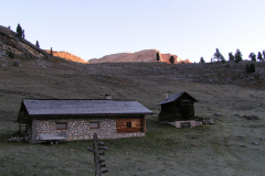 Morgendämmerung an der Lavarellahütte Morgendämmerung an der Lavarellahütte